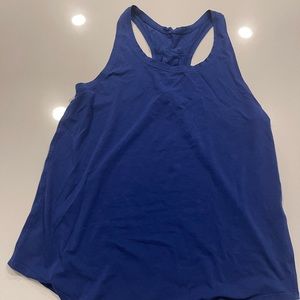 Lululemon top